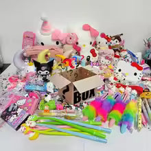 Sanrio Hello Kitty Box Gift Set: Randomly send 10/20/30pcs gifts, fashionable Hello Kitty, perfect for parties and holidays